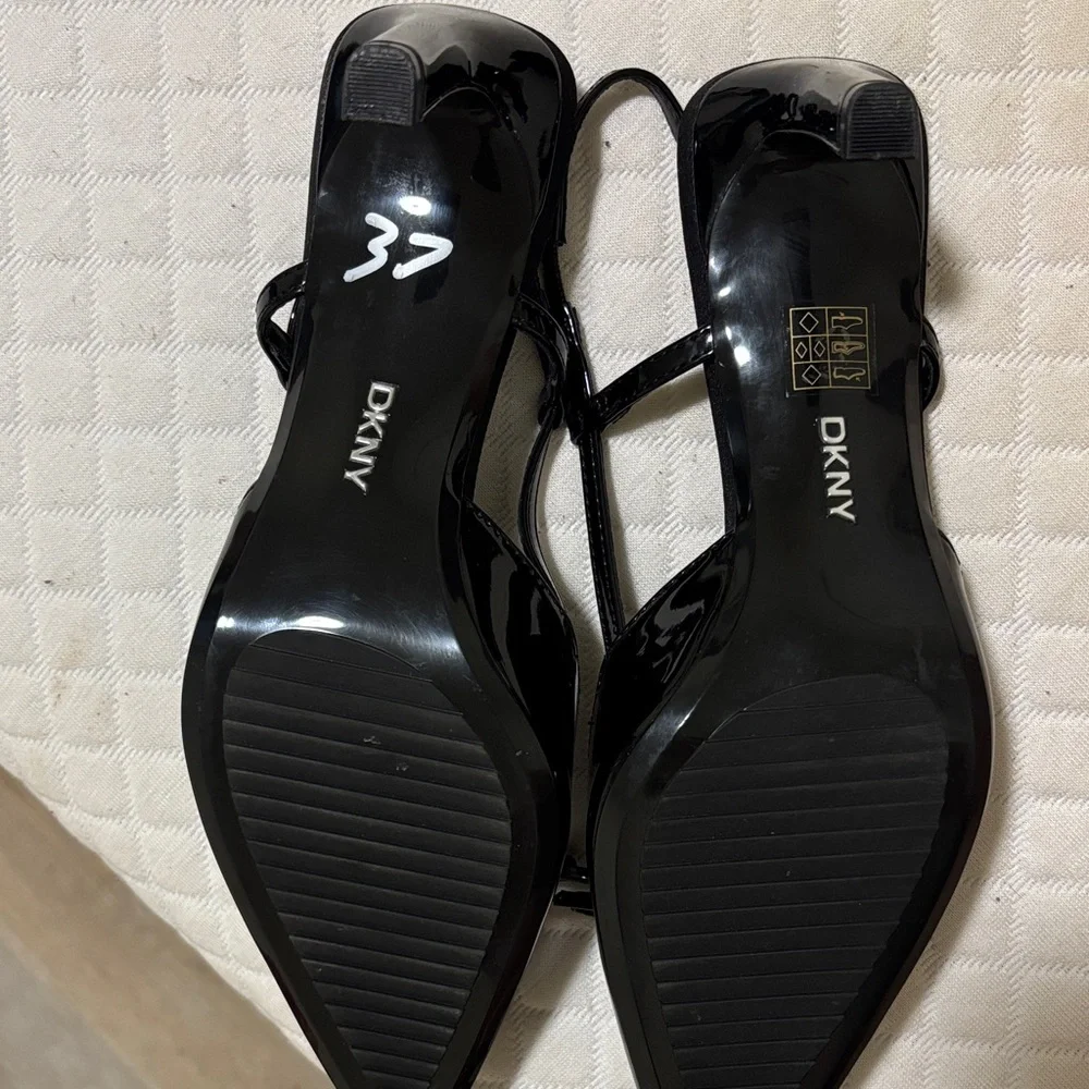 DKNY Glossy Black Slingback Heels - Picture 3 of 3